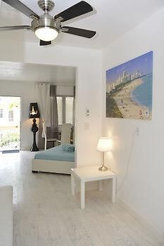 Art Deco Ocean Walk Apartments Miami Beach Exterior foto
